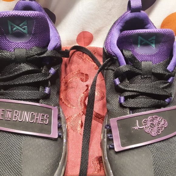 ( Listing# 114) Nike PG Score in Bunches size 2.5 - Picture 4 of 9